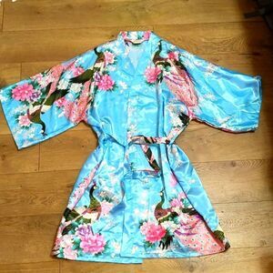 Vintage Mei Ye Si Da Peacock Floral Satin Kimono OS